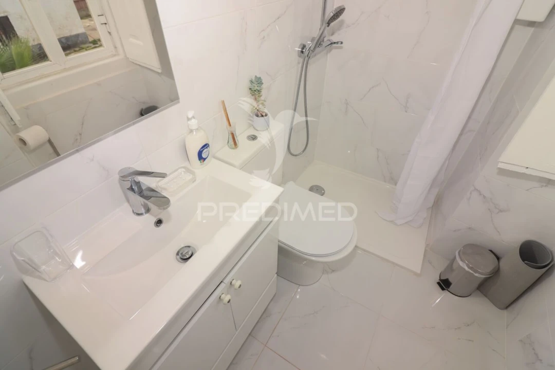 Moradia T5 para Venda em Ventosa Foto 30