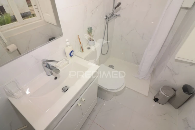 Moradia T5 para Venda em Ventosa Foto 30