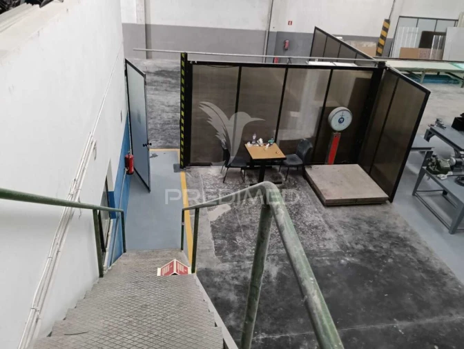 Armazém para Venda em Moreira Foto 7