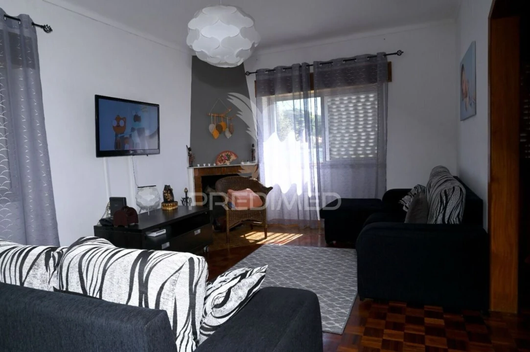 Moradia T4 para Venda em Samora Correia Foto 8