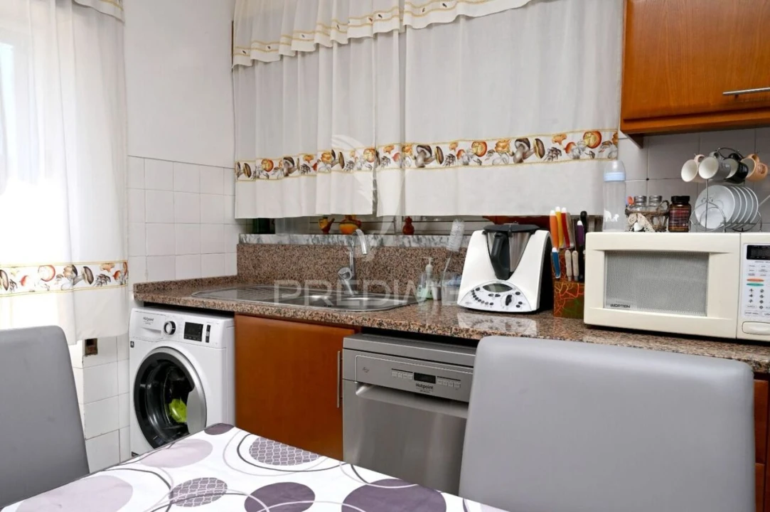 Moradia T4 para Venda em Samora Correia Foto 3