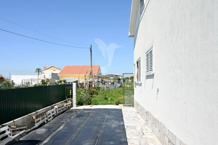 Moradia T4 para Venda em Samora Correia Foto 31