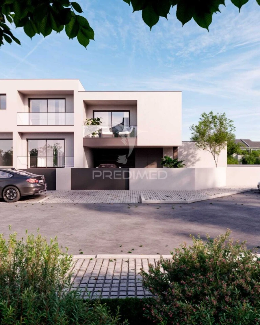 Moradia T3 para Venda em Soutelo Foto 2