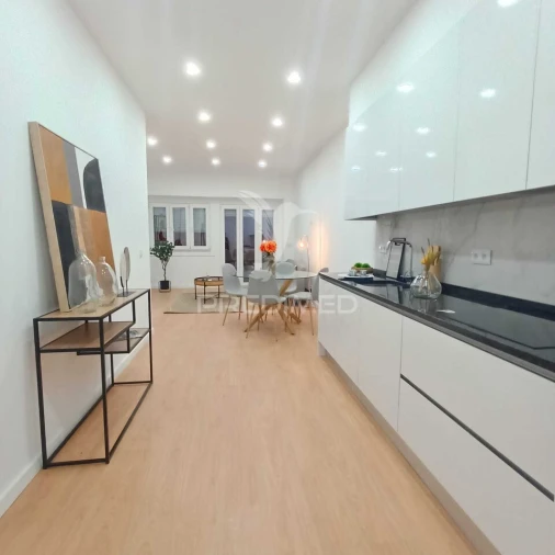 Apartamento T3 para Venda em Benfica Foto 4