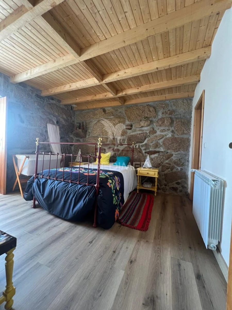 Moradia T2 para Venda em Gralhas Foto 9