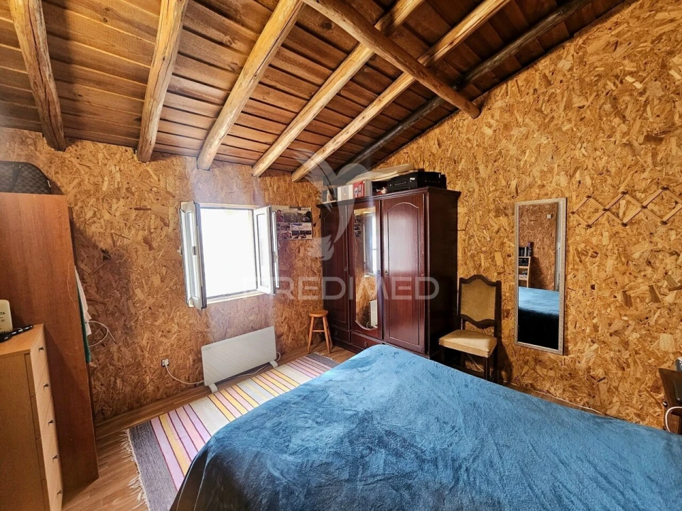 Moradia T2 para Venda em Santa Barbara de Padrões Foto 8