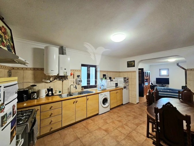 Moradia T2 para Venda em Santa Barbara de Padrões Foto 2