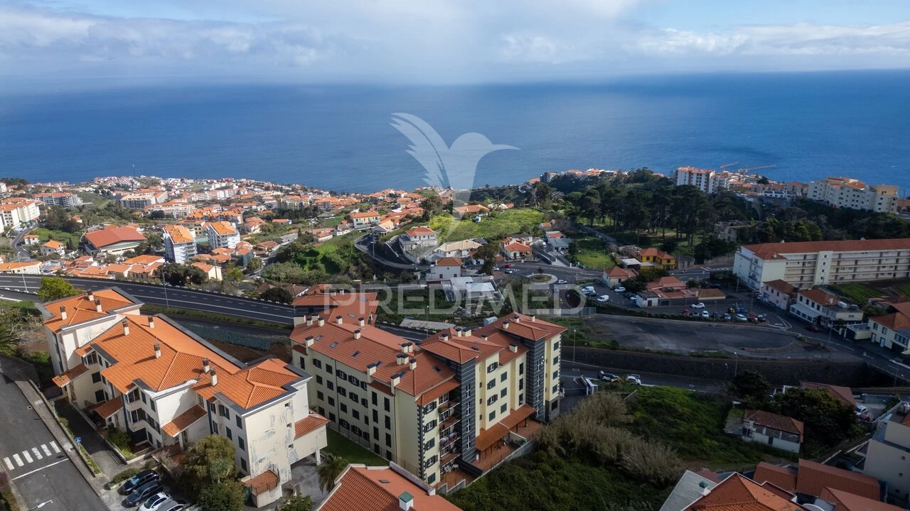 Apartamento T1 para Venda em Caniço Foto 10
