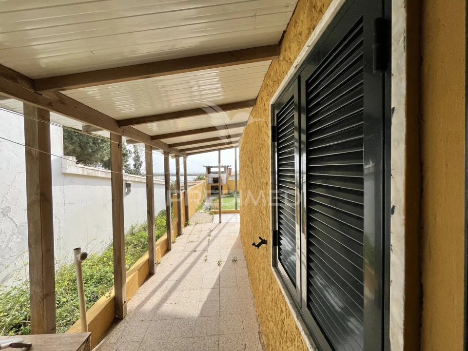 Moradia T3 para Venda em Quelfes Foto 14