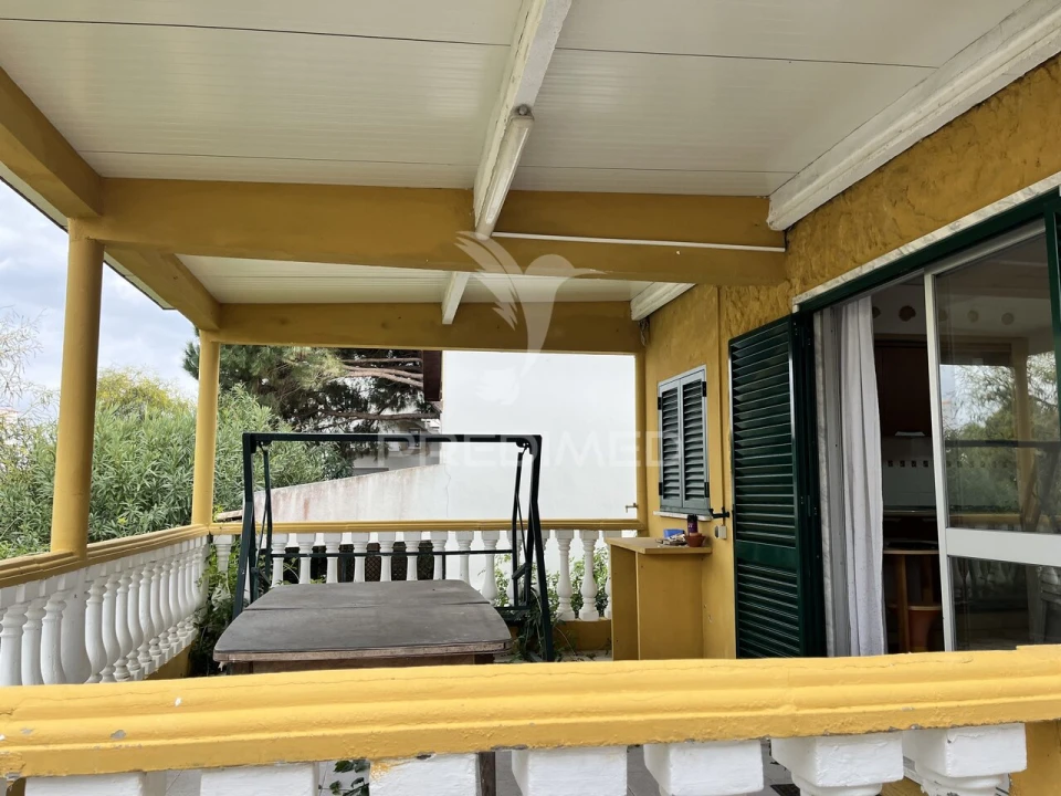 Moradia T3 para Venda em Quelfes Foto 5