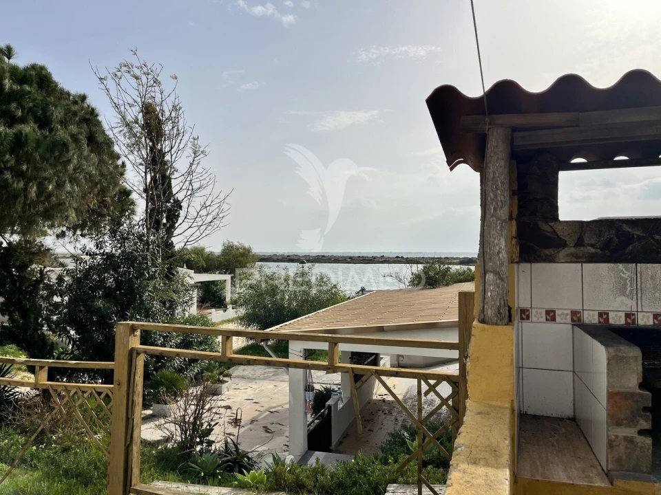 Moradia T3 para Venda em Quelfes Foto 20