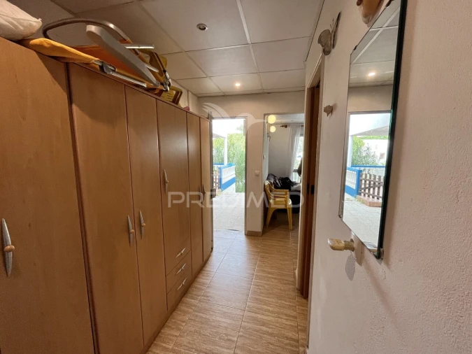 Moradia T3 para Venda em Quelfes Foto 11