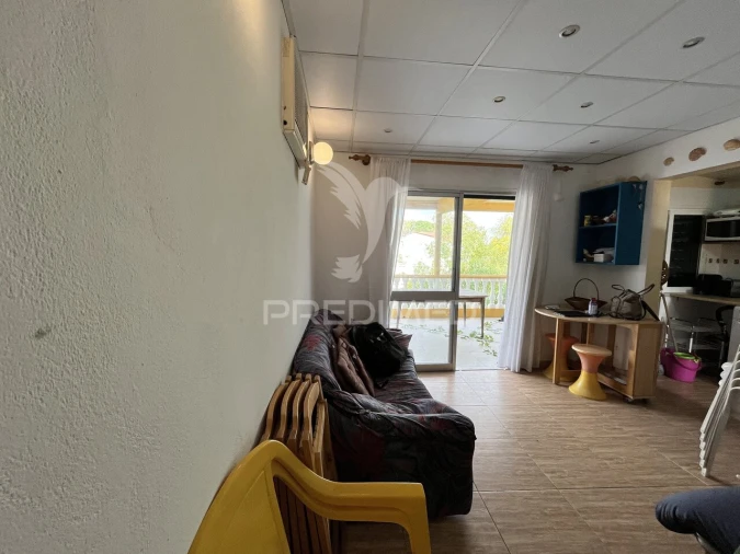 Moradia T3 para Venda em Quelfes Foto 13