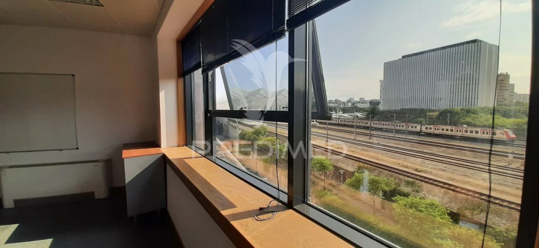 Escritório para Venda em Parque das Nações Foto 6