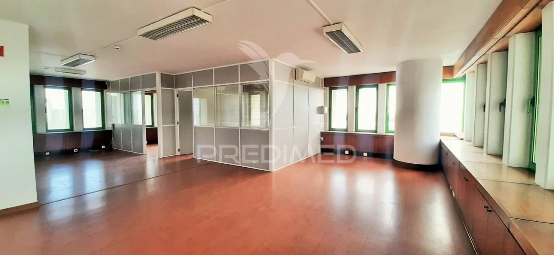 Escritório para Arrendamento em Vila Franca de Xira Foto 7