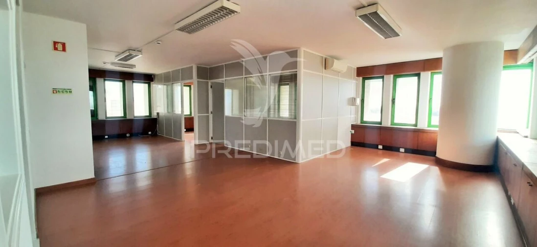 Escritório para Arrendamento em Vila Franca de Xira Foto 14