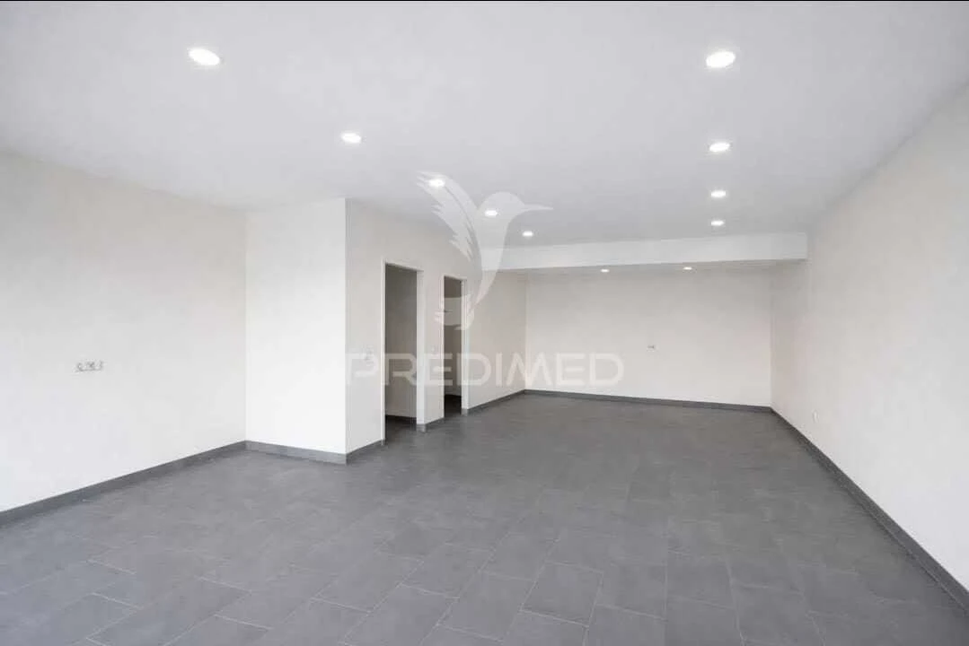 Moradia T3 para Venda em Caniço Foto 6