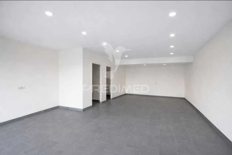 Moradia T3 para Venda em Caniço Foto 6