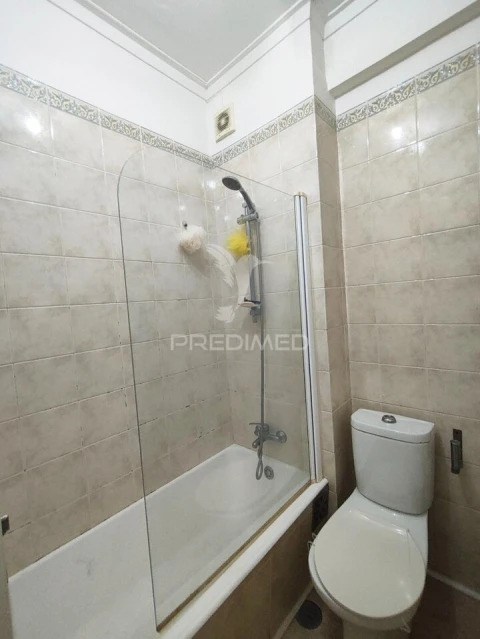 Apartamento T2 para Venda em Alfragide