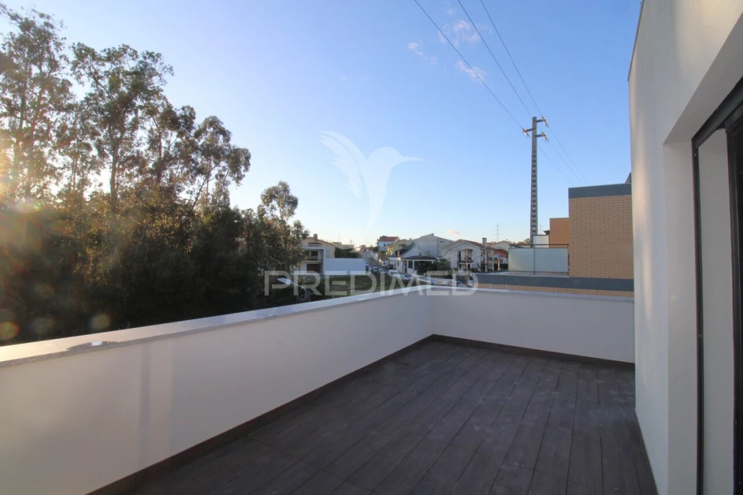 Moradia T3 para Venda em Alfena Foto 5