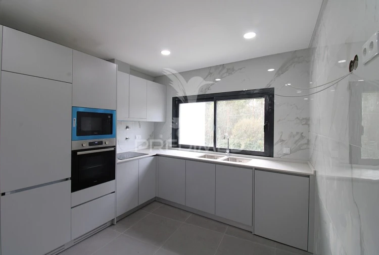 Moradia T3 para Venda em Alfena Foto 16