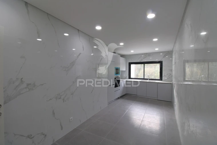 Moradia T3 para Venda em Alfena Foto 17