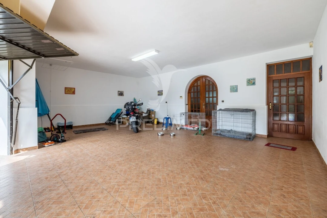 Moradia T3 para Venda em Cela Foto 33