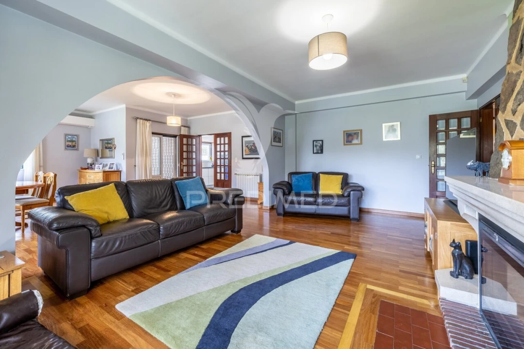 Moradia T3 para Venda em Cela Foto 7