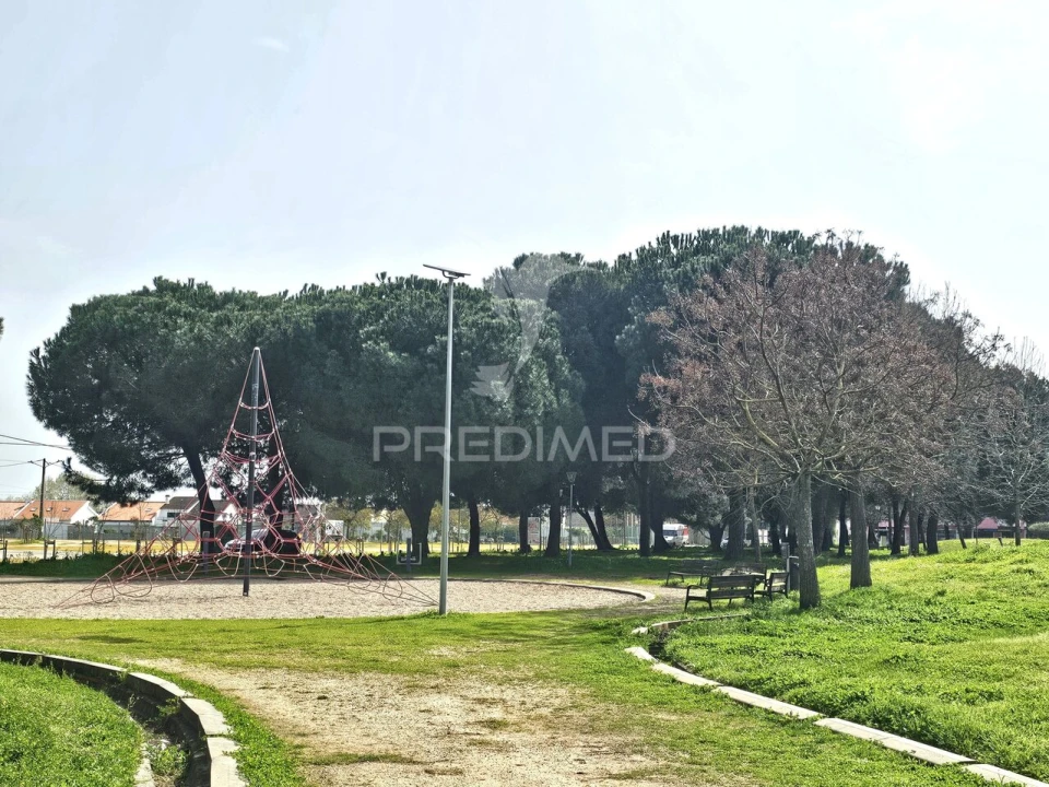 Apartamento T2 para Venda em Pinhal Novo Foto 32