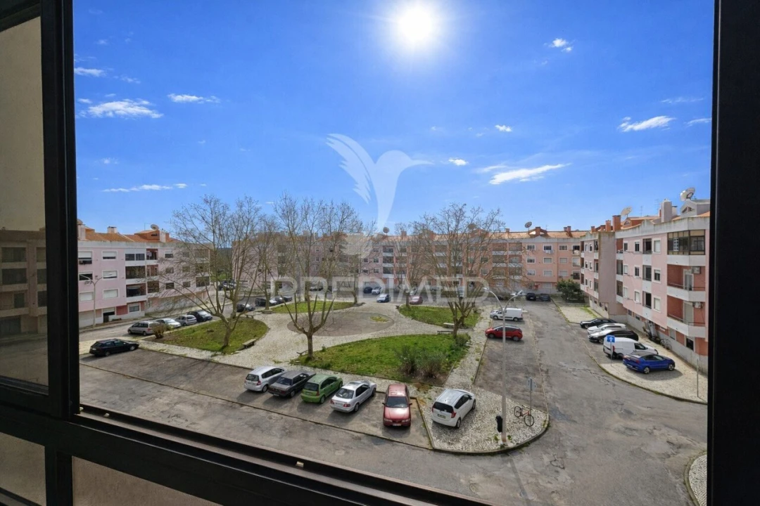 Apartamento T2 para Venda em Pinhal Novo Foto 25