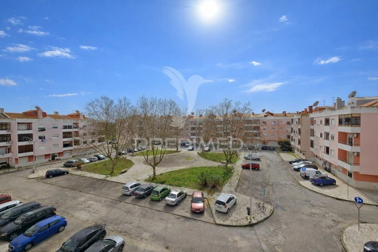 Apartamento T2 para Venda em Pinhal Novo Foto 8