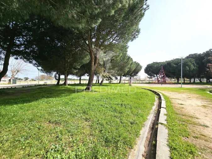 Apartamento T2 para Venda em Pinhal Novo Foto 33