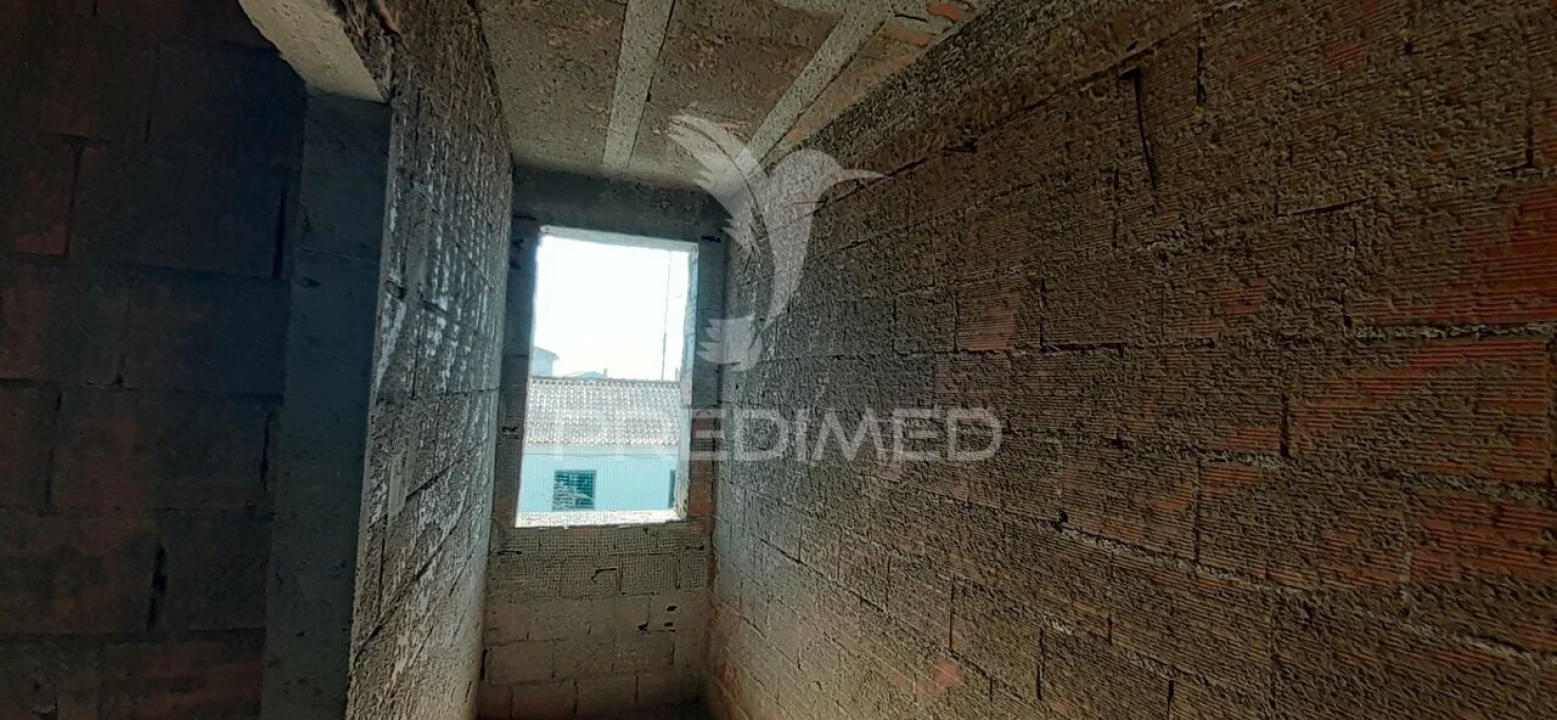 Moradia T4 para Venda em Cuba Foto 11