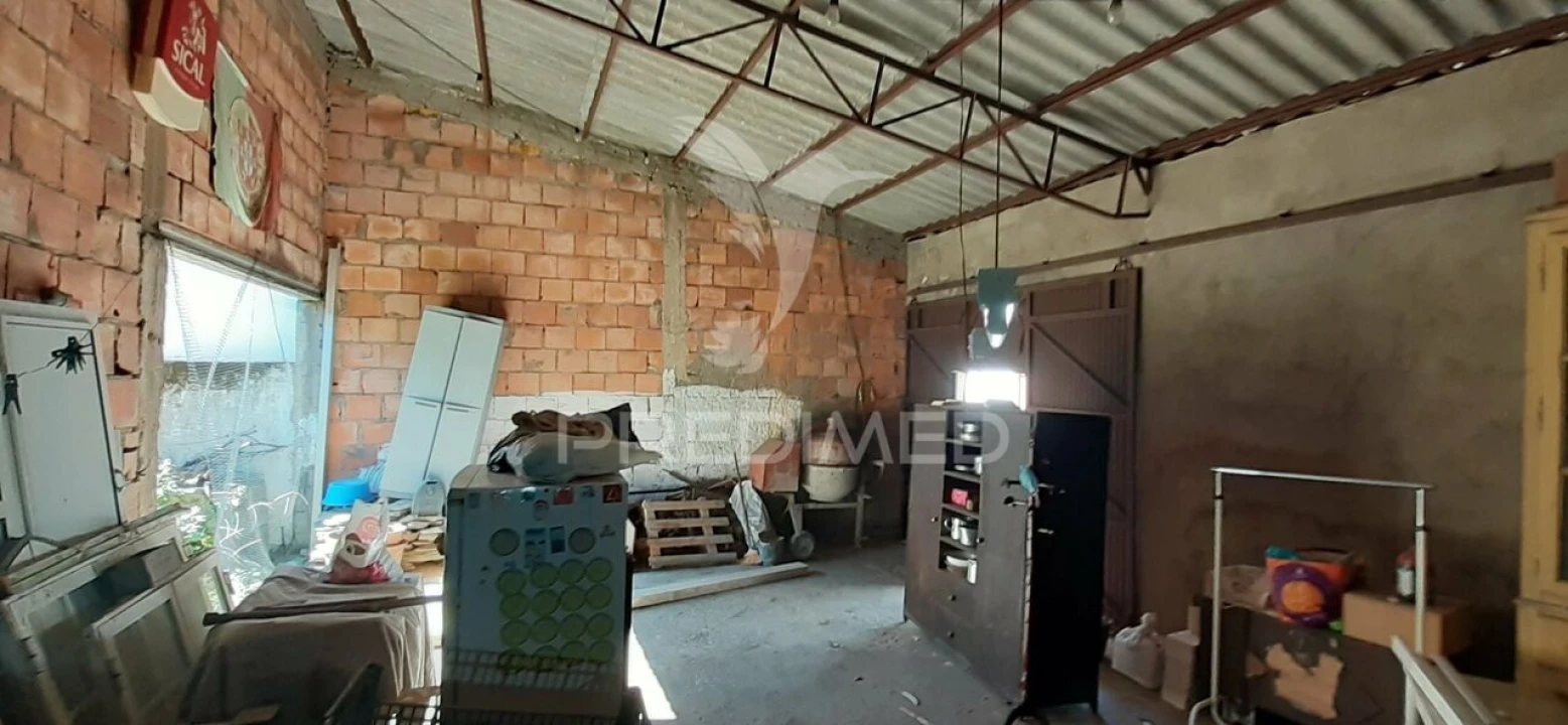 Moradia T4 para Venda em Cuba Foto 35