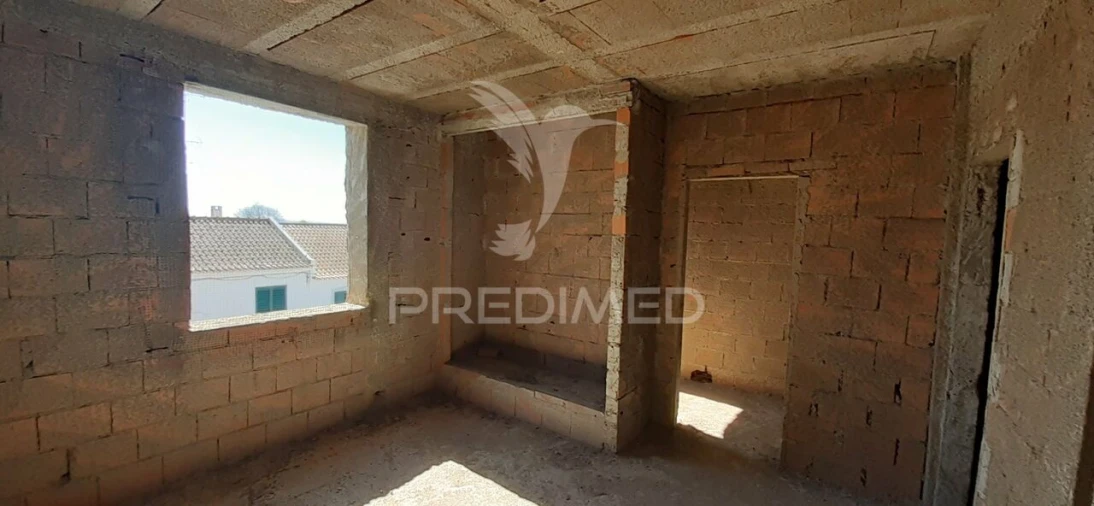 Moradia T4 para Venda em Cuba Foto 7