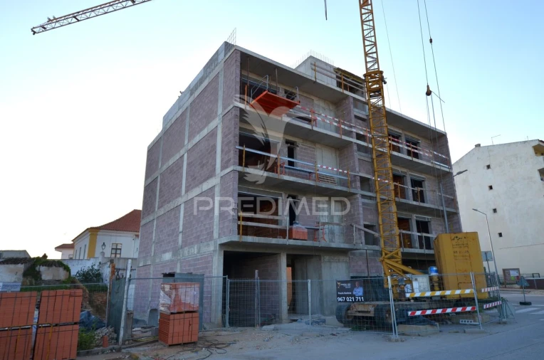 Apartamento T3 para Venda em Alcantarilha e Pêra Foto 2