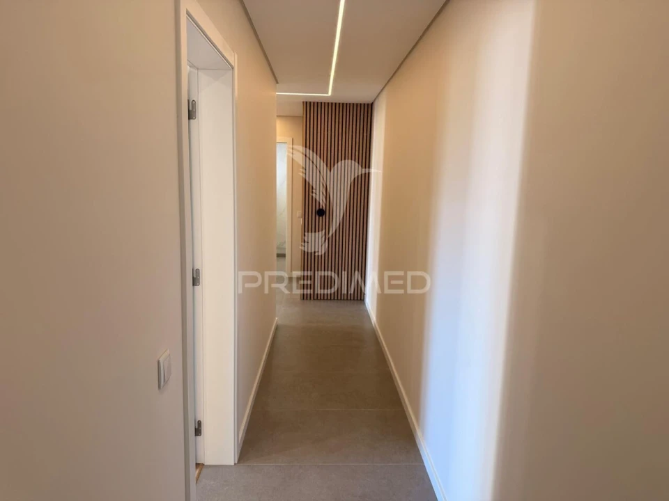 Apartamento T3 para Venda em Portimão Foto 13