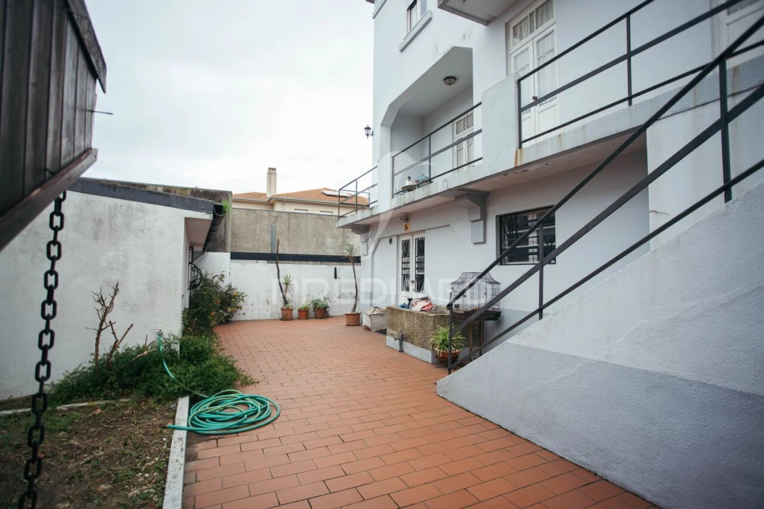 Moradia T5 para Venda em Campanhã Foto 9