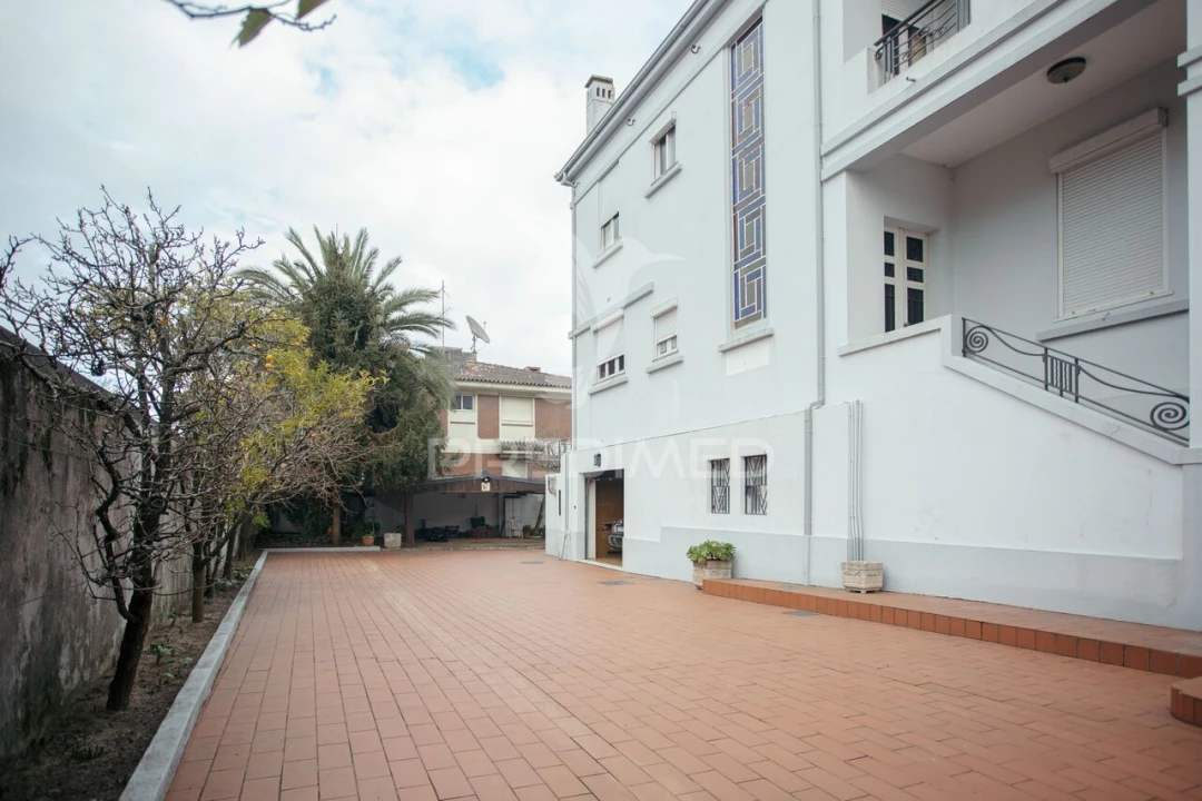 Moradia T5 para Venda em Campanhã Foto 4