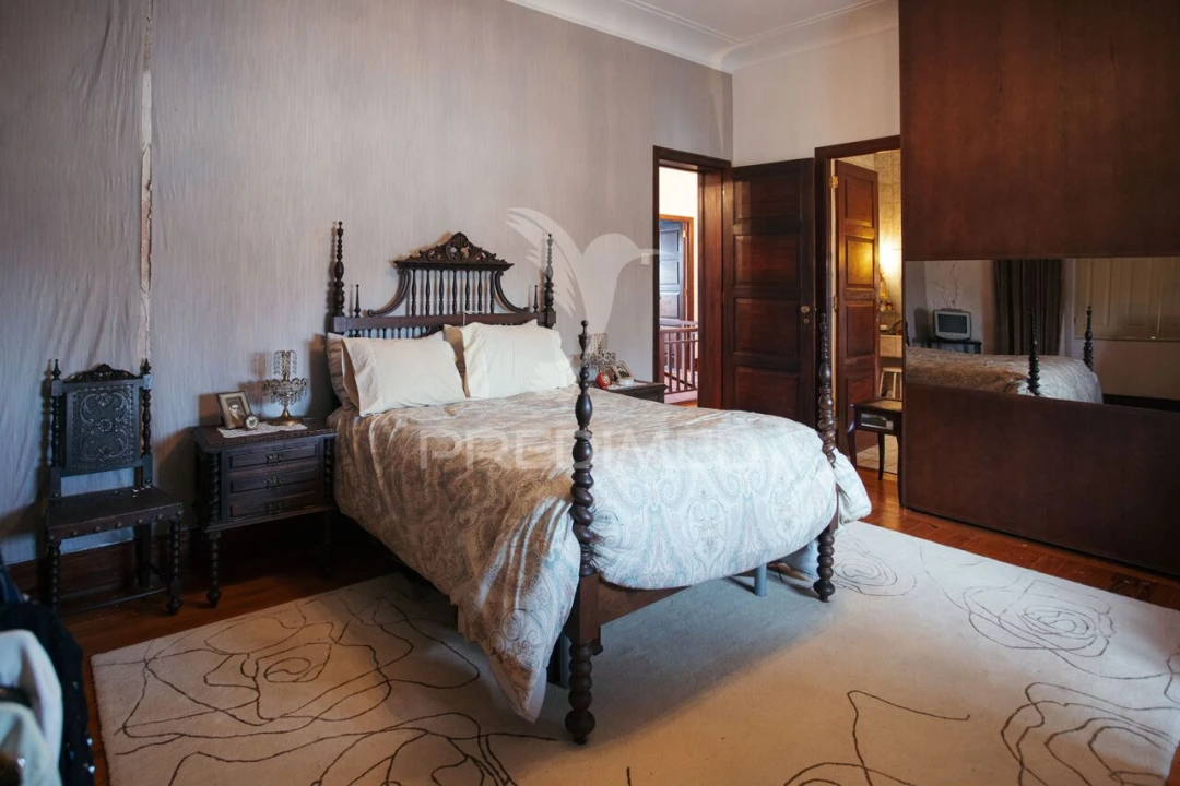 Moradia T5 para Venda em Campanhã Foto 11