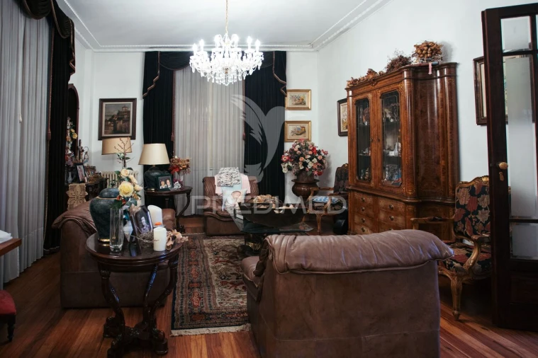 Moradia T5 para Venda em Campanhã Foto 21