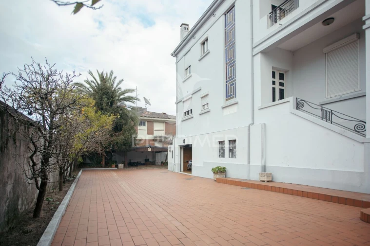 Moradia T5 para Venda em Campanhã Foto 4