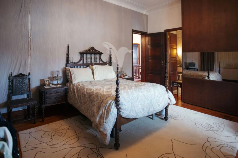 Moradia T5 para Venda em Campanhã Foto 11