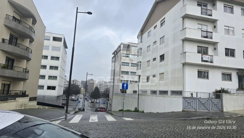 Apartamento T3 para Venda em Campanhã