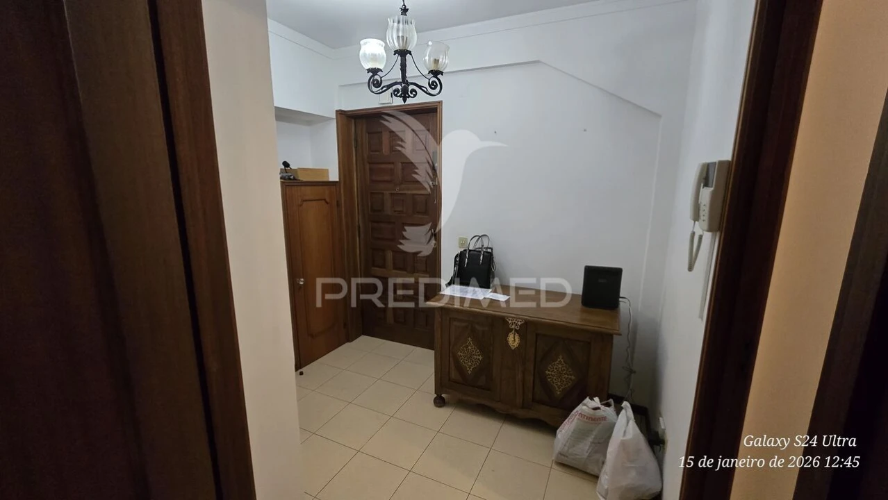 Apartamento T3 para Venda em Campanhã Foto 17
