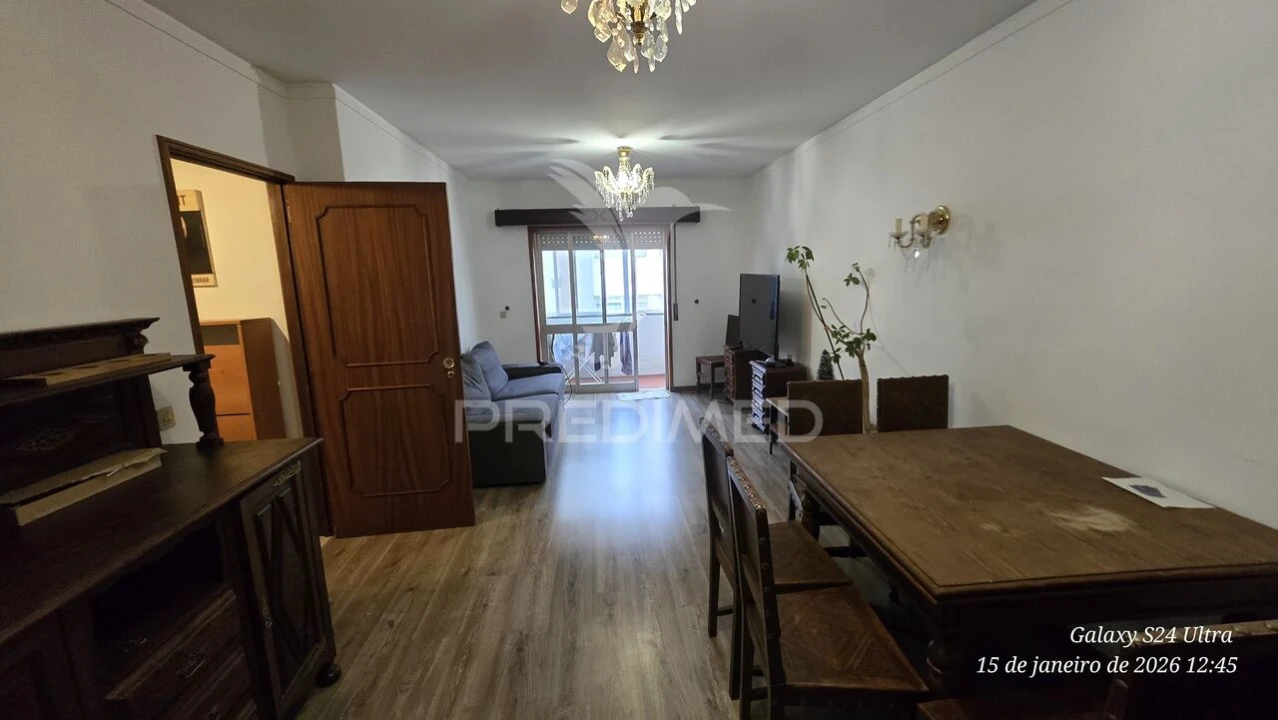 Apartamento T3 para Venda em Campanhã Foto 4