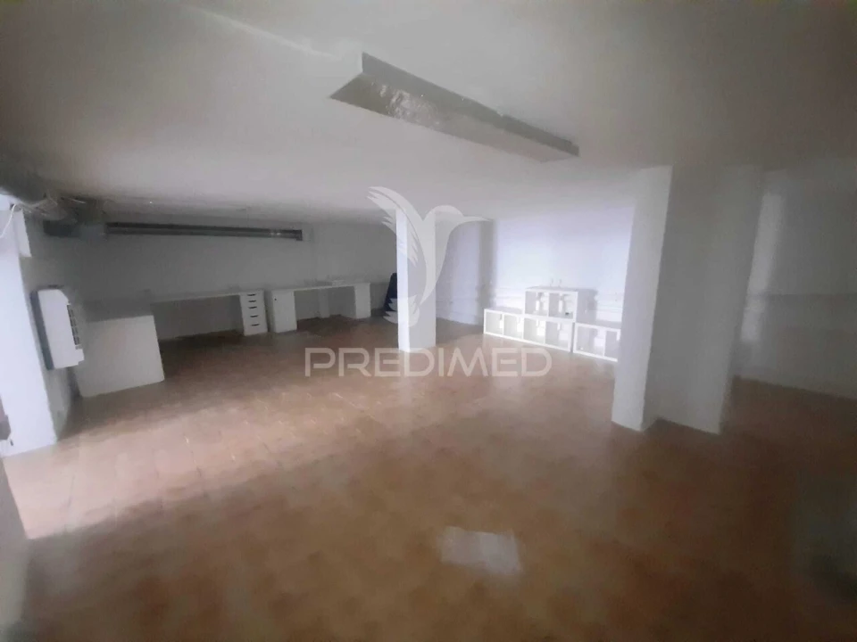 Loja para Venda em Loures Foto 11