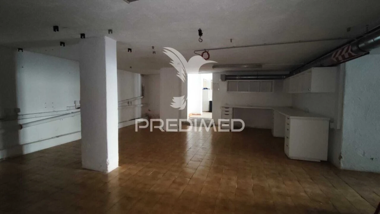 Loja para Venda em Loures Foto 10