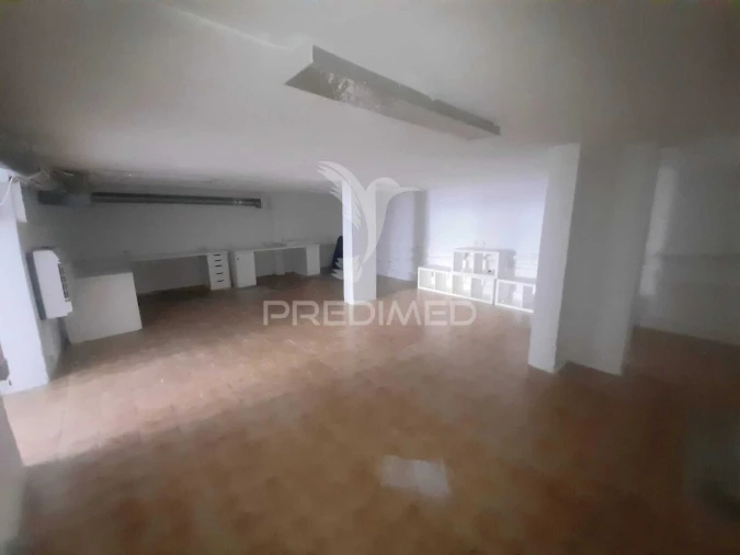 Loja para Venda em Loures Foto 11