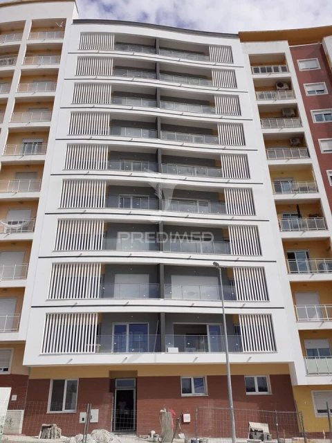 Apartamento T3 para Venda em Corroios